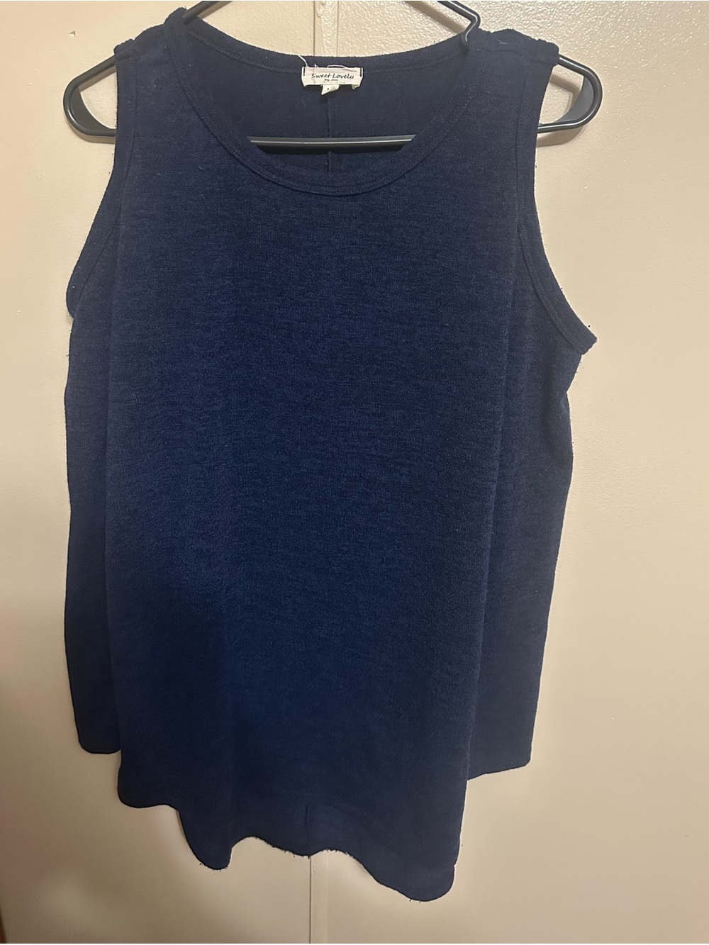 Sweet Lovely by Jen cut-out shoulder top